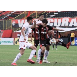 Paraná Clube joga na terça na Vila Capanema pela Série B